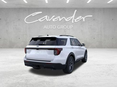 New 2026 Ford Explorer ST-Line RWD image 9