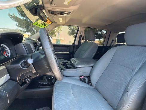 Used 2013 RAM 2500 Tradesman w/ Chrome Appearance Group AWD/4WD image 13