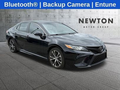 Used 2018 Toyota Camry SE w/ Convenience Package