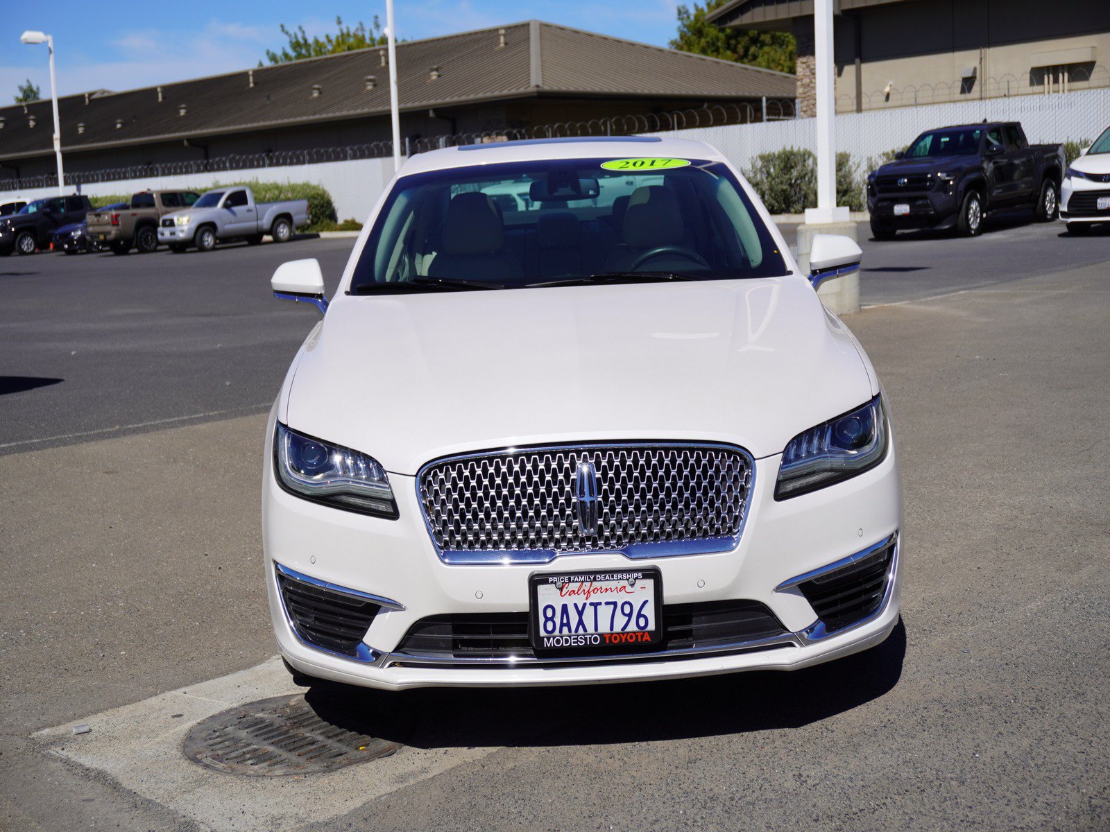 Used 2017 Lincoln MKZ Reserve w/ Technology Package FWD image 6