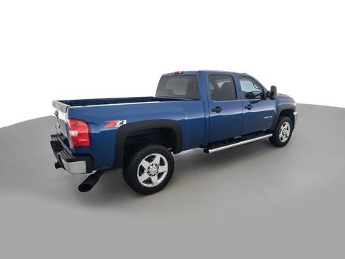Used 2013 Chevrolet Silverado 2500 LT w/ Interior Plus Package image 5