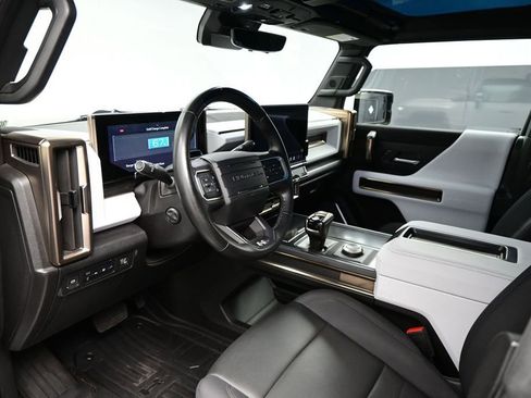 Used 2024 GMC Hummer EV 2X w/ LPO, Roof Cross Rail Package AWD/4WD image 8