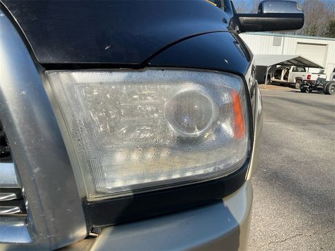 Used 2015 RAM 2500 Longhorn image 9