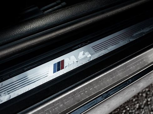Used 2018 BMW M4 Coupe image 26