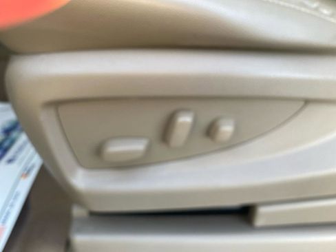 Used 2018 Chevrolet Tahoe LT image 17