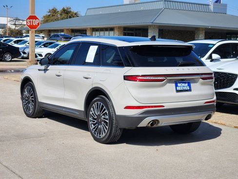 Used 2022 Lincoln Corsair Reserve w/ Equipment Group 201A image 5