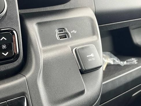 New 2026 RAM ProMaster 2500 w/ Premium Convenience Group FWD image 23