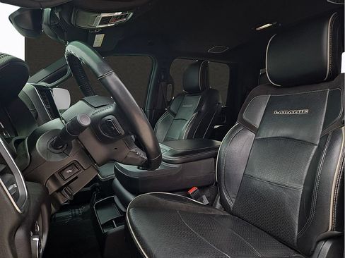 Used 2022 RAM 2500 Laramie w/ Night Edition AWD/4WD image 12