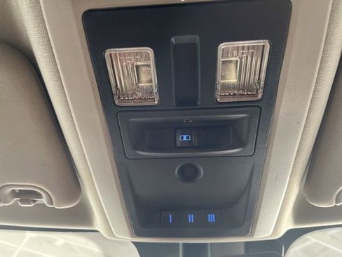 Used 2017 RAM 1500 Laramie image 46