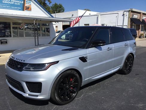 Used 2019 Land Rover Range Rover Sport HST image 2