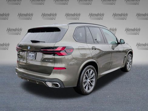 Used 2025 BMW X5 xDrive40i w/ Executive Package image 7
