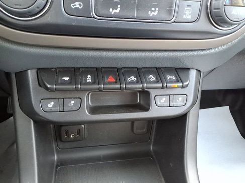 Used 2019 Chevrolet Colorado Z71 image 19