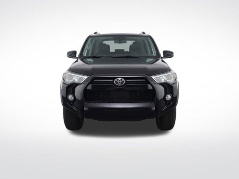 Used 2020 Toyota 4Runner SR5 Premium w/ Moonroof Package image 6