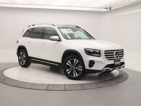 New 2026 Mercedes-Benz GLB 250 image 16