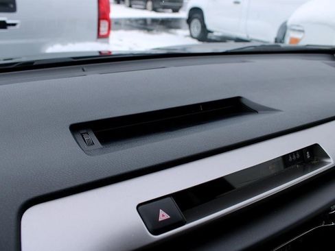 Used 2017 Toyota RAV4 LE Plus image 20