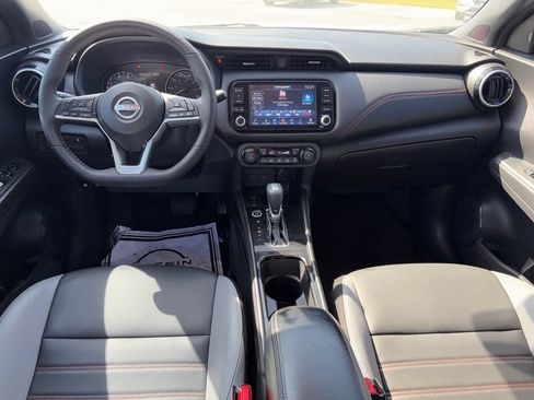 Used 2024 Nissan Kicks SR w/ SR Premium Package FWD image 22