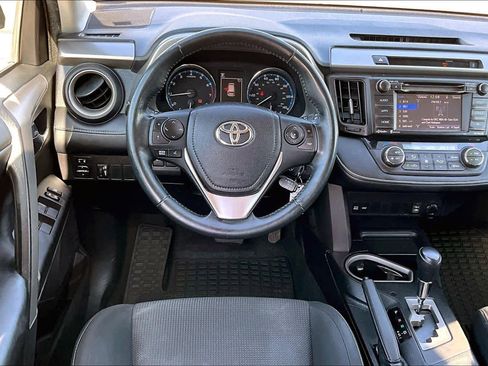 Used 2016 Toyota RAV4 XLE w/ Protection Package AWD/4WD image 6