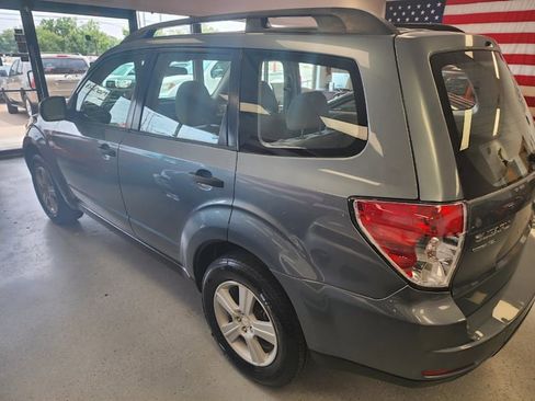 Used 2010 Subaru Forester 2.5X image 6