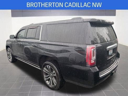 Used 2020 GMC Yukon XL Denali w/ Denali Premium Package image 4