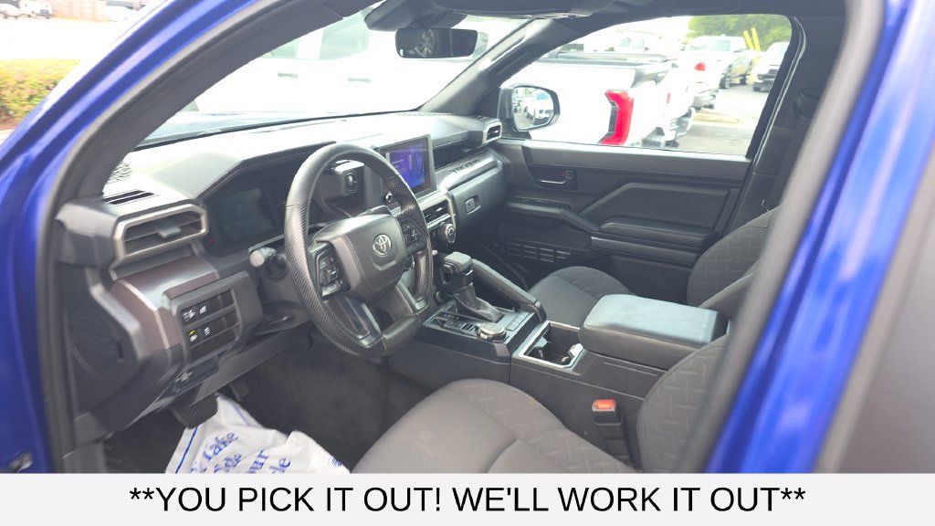 Used 2025 Toyota Tacoma SR5 AWD/4WD image 21