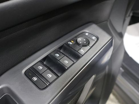 Used 2024 Nissan Pathfinder Rock Creek AWD/4WD image 14