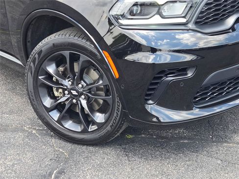 Certified 2025 Dodge Durango GT AWD/4WD image 3