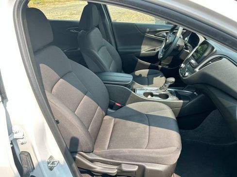Used 2024 Chevrolet Malibu LT FWD image 26