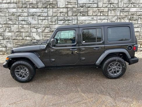 Certified 2024 Jeep Wrangler Sport S image 3