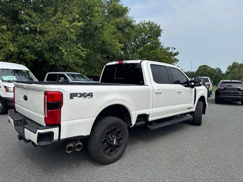 Used 2024 Ford F250 Lariat w/ Lariat Ultimate Package AWD/4WD image 6