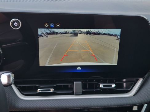 New 2026 Chevrolet Equinox LT image 13