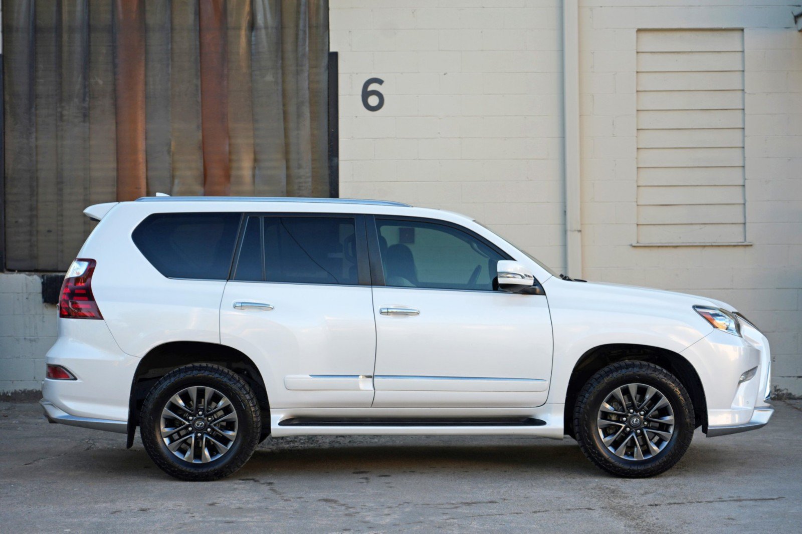 Used 2017 Lexus GX 460 Premium AWD/4WD image 53