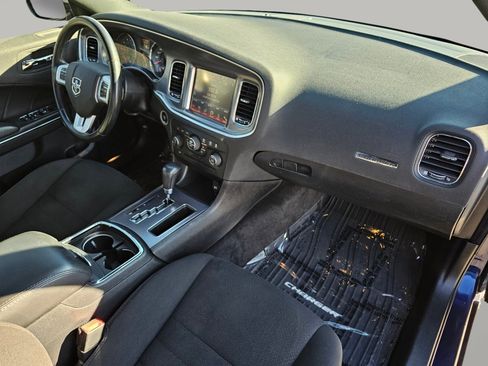 Used 2014 Dodge Charger R/T image 23