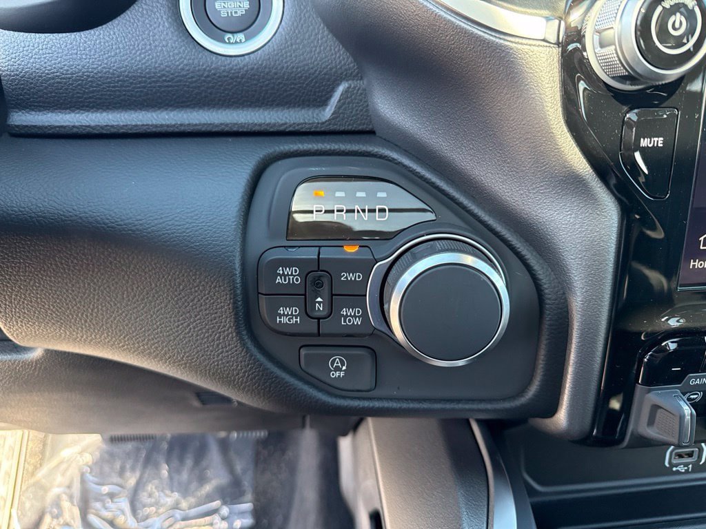 New 2026 RAM 1500 Big Horn AWD/4WD image 14