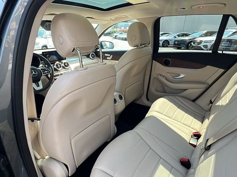 Used 2022 Mercedes-Benz GLC 300 4MATIC image 38