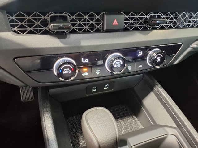 Certified 2025 Honda Accord LX image 12