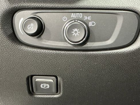 Used 2024 Chevrolet Blazer LT image 17