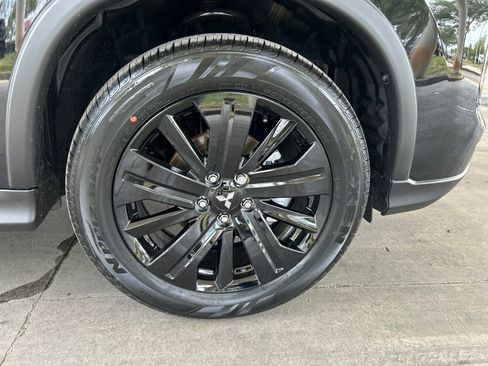 New 2026 Mitsubishi Outlander Sport LE AWD/4WD image 17