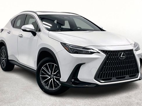 Used 2025 Lexus NX 250 FWD w/ Premium Package image 1
