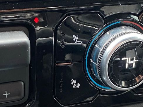 Used 2023 GMC Sierra 1500 Elevation w/ Elevation Premium Package image 18