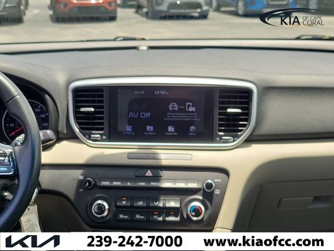 Certified 2022 Kia Sportage Nightfall Edition FWD image 17