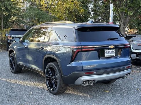 New 2026 Chevrolet Traverse LT w/ Enhanced Driving Package image 4