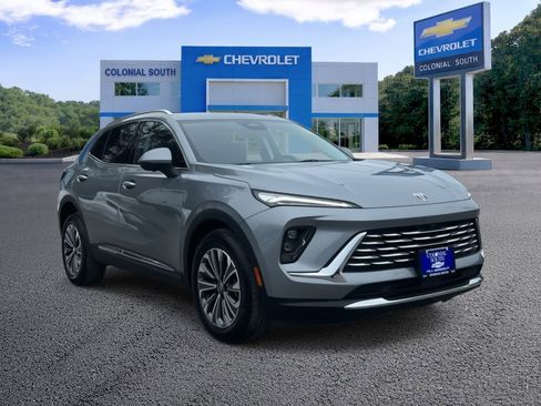 Certified 2025 Buick Envision Preferred image 8