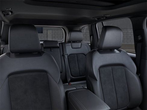 New 2026 Jeep Grand Cherokee Altitude RWD image 26