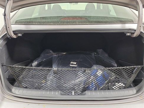 Used 2025 Hyundai Elantra Sport image 10