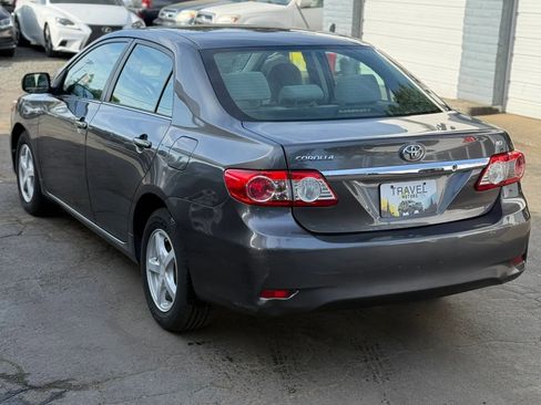 Used 2013 Toyota Corolla LE FWD image 6