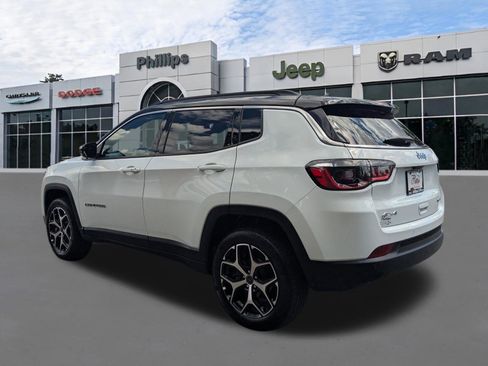 Certified 2026 Jeep Compass Limited AWD/4WD image 5