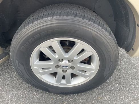 Used 2008 Ford Explorer Eddie Bauer image 17