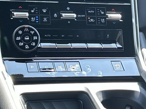 New 2026 Nissan Armada Platinum AWD/4WD image 26