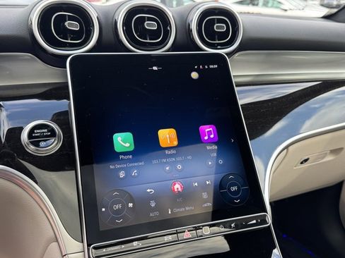 Used 2026 Mercedes-Benz GLC 300 image 21