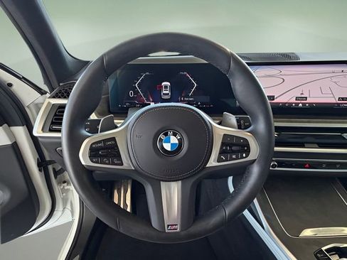 Used 2024 BMW X7 xDrive40i w/ M Sport Package image 13